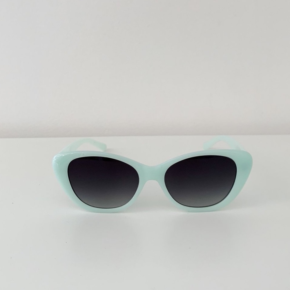 Reality sloane ranger mint